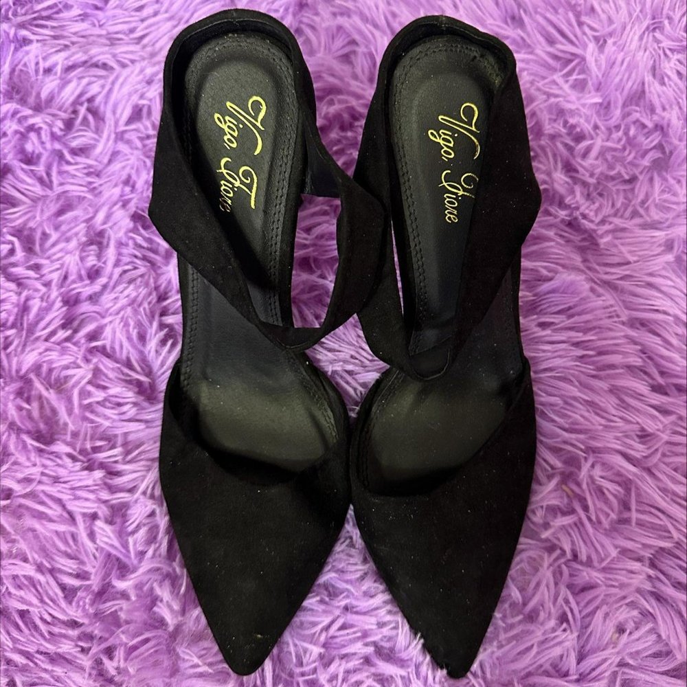 VIGO FIORE BLACK HEELS- SIZE 8.5